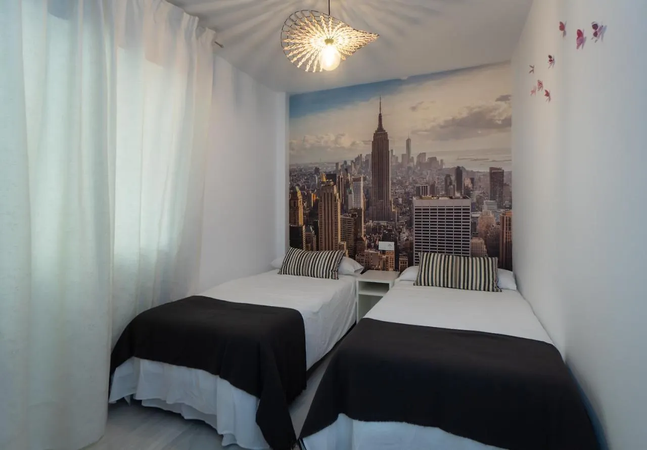 Апартаменты Sur Suites Detelina Фуэнхирола