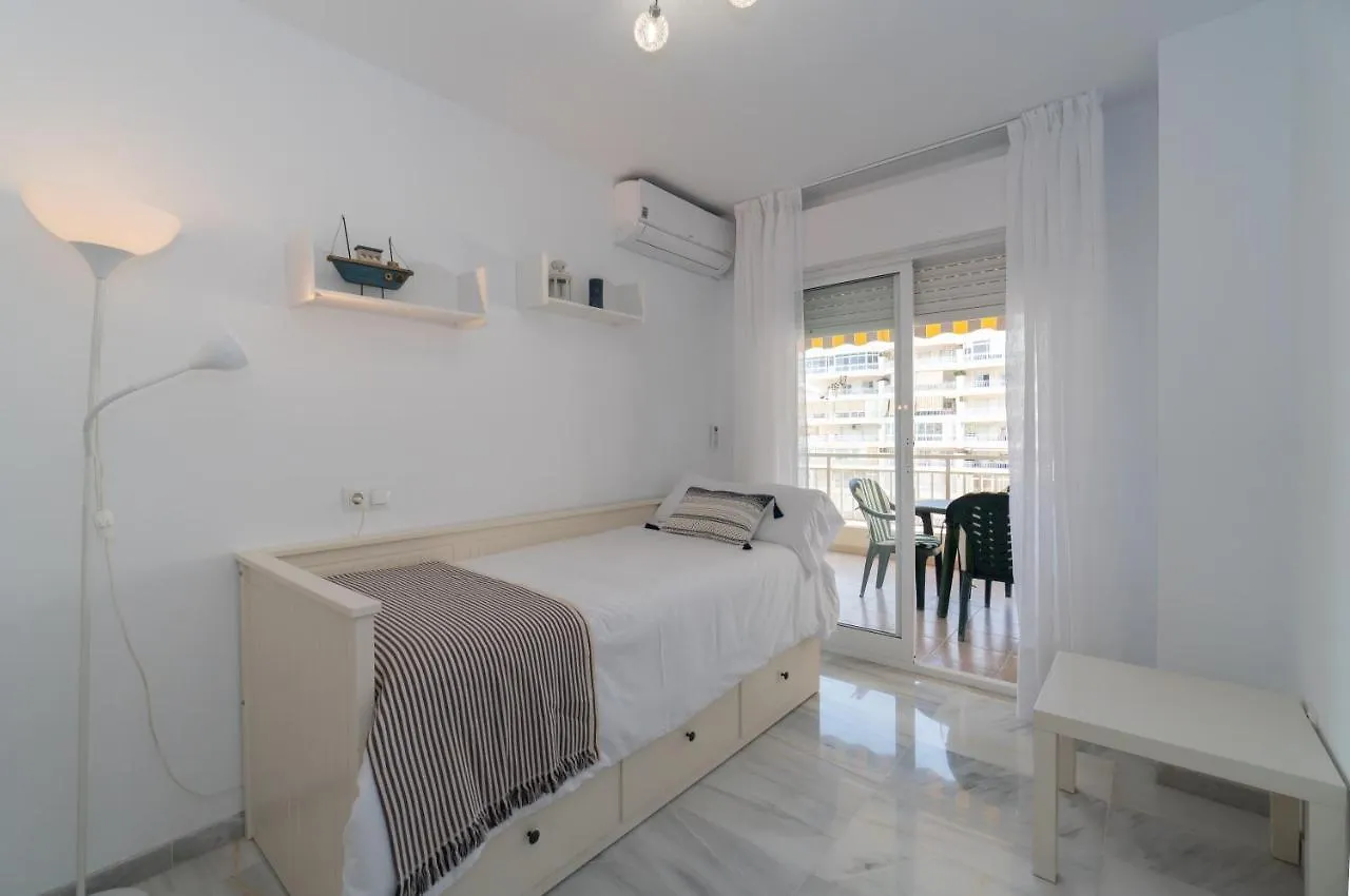 Sur Suites Detelina Фуэнхирола Апартаменты