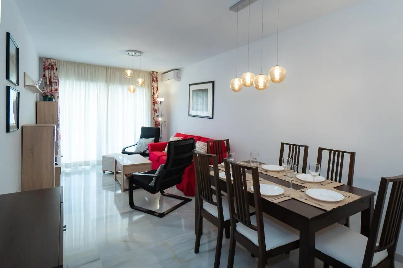 Апартаменты Sur Suites Detelina Фуэнхирола
